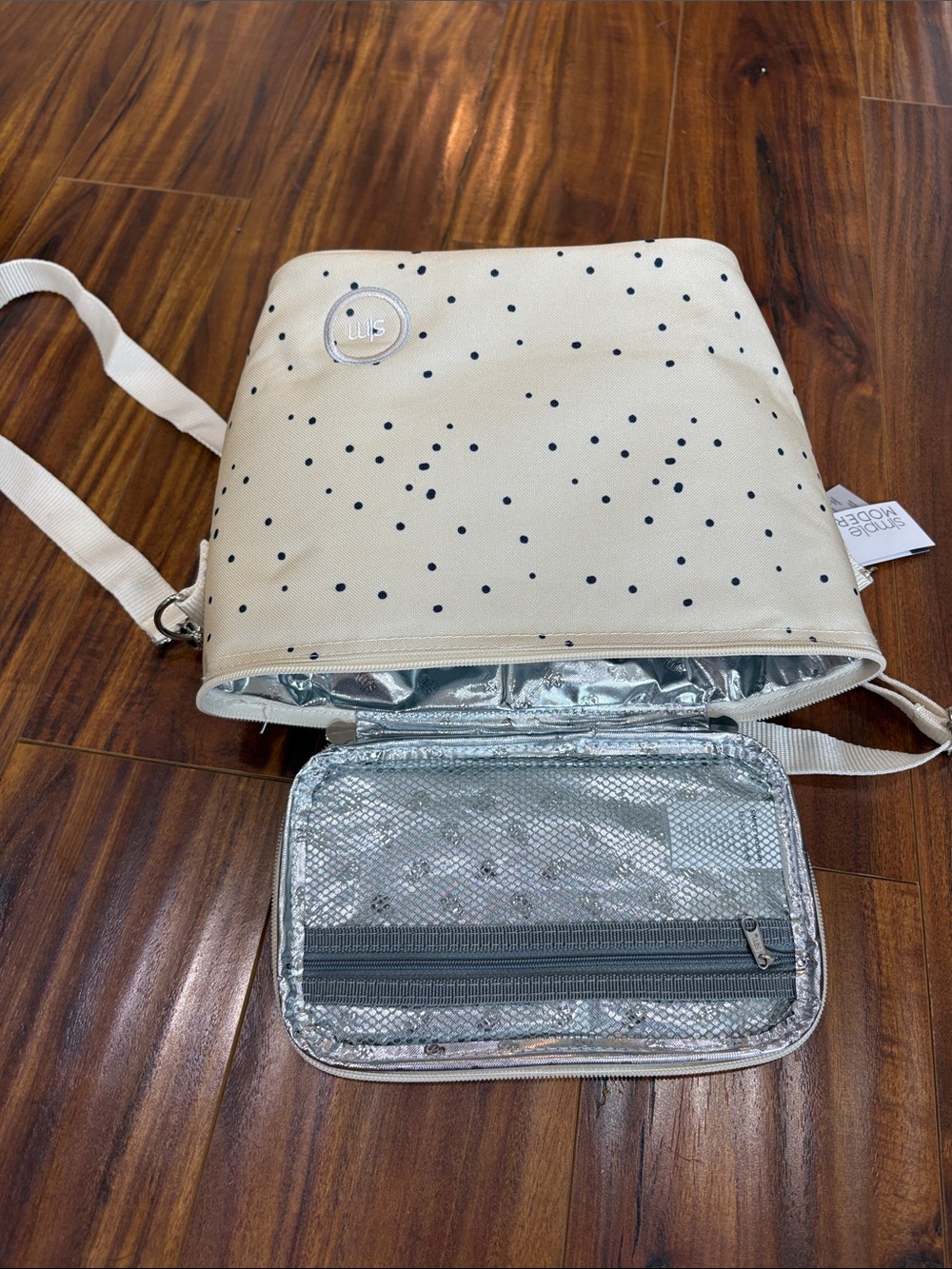 Simple modern Cream Polka Dot Top-Handle lunch box - Picture 2 of 5